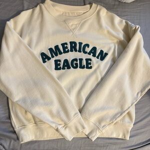 Never worn American Eagle Cream Sweatshirt